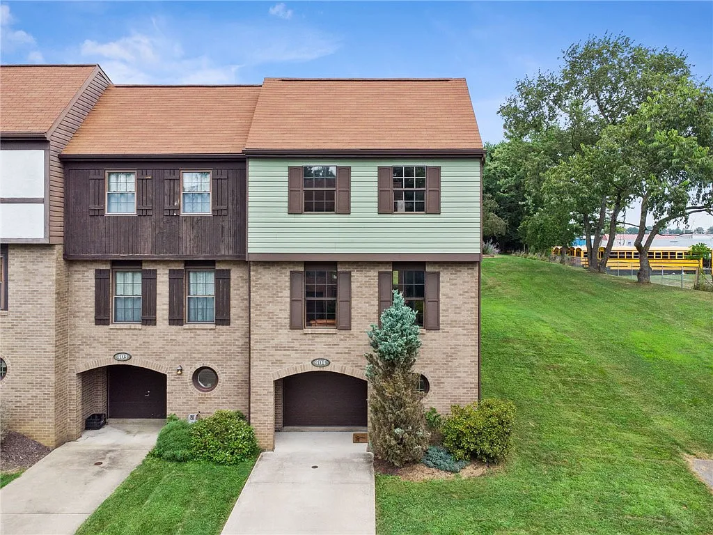 404 Kendall Ln photo 1