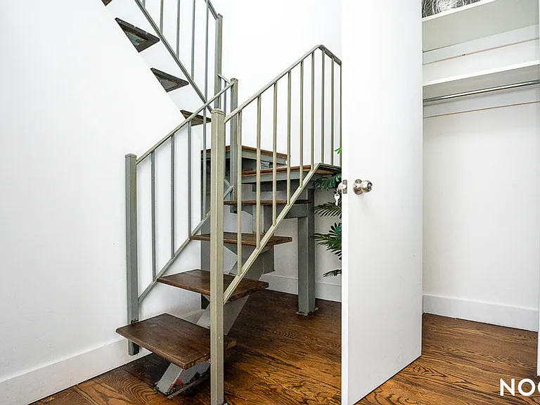112 Manhattan Ave #5B — Photo 8
