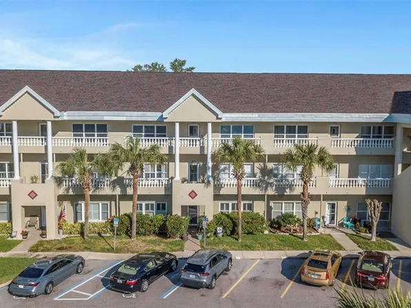 2020 Shangrila Dr APT 205, Clearwater, FL 33763