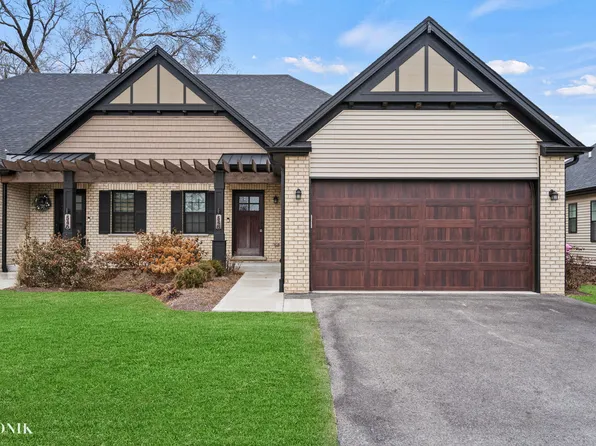 548 Mihelich Ln, Lockport, IL 60441