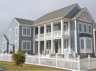 653 Spring Hollow Dr, Middletown, DE 19709