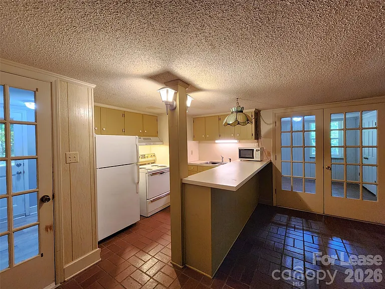 3340 Silver Stream Rd — Photo 25