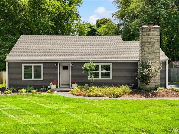 45 Southern Dr, Belleville, IL 62223