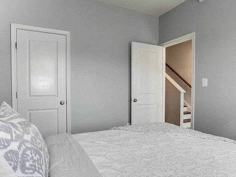 22832 Goldsborough Ter — Photo 13
