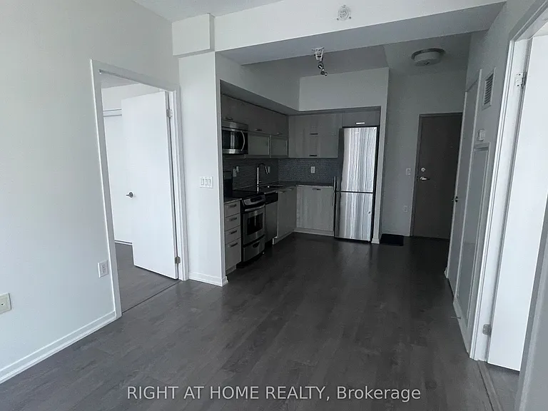 36 Lisgar St #Penthouse 03W — Photo 4