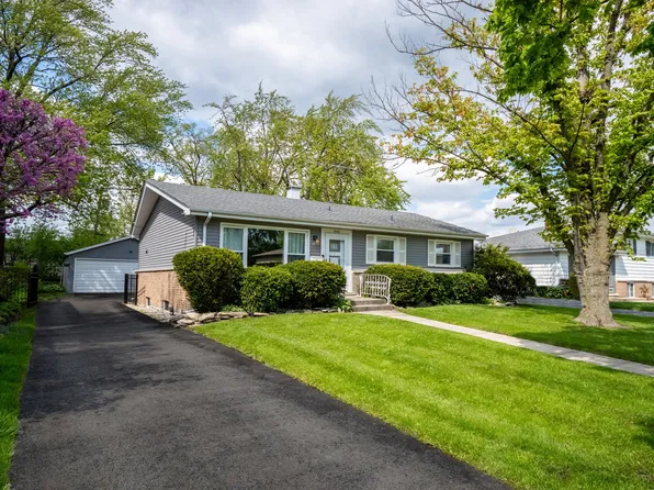 526 W Moreland Ave, Addison, IL 60101