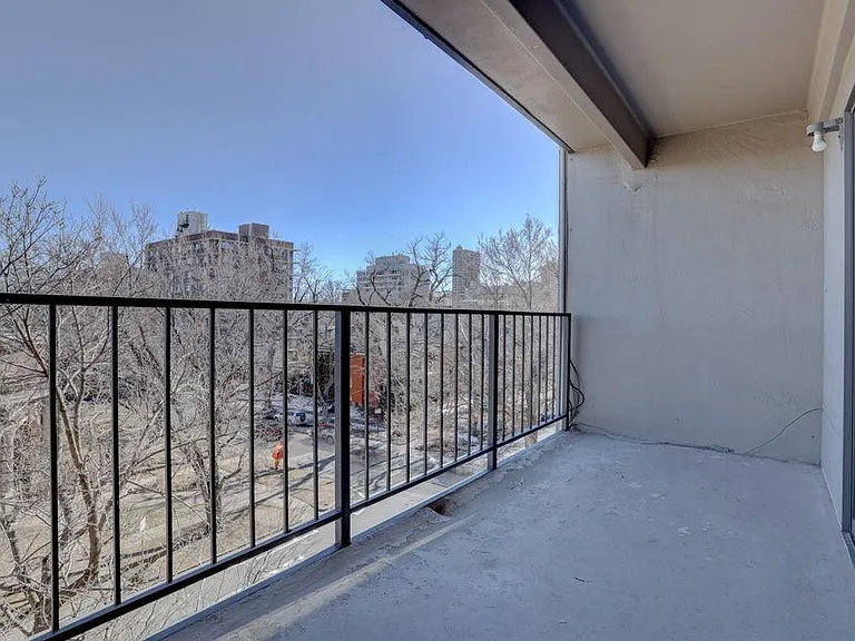 1433 N Williams St #503 — Photo 13