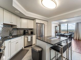 2110 Harmon Cove Tower #2110, Secaucus, NJ
