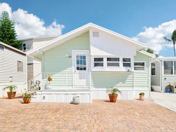 307 Nettles Boulevard, Jensen Beach, FL 34957