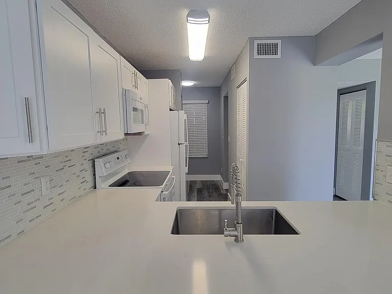 969 Coral Club Dr #969 — Photo 14