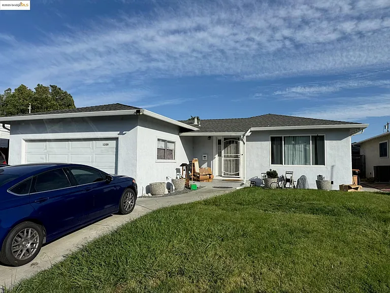 1209 Tulip Dr #1209 — Photo 7