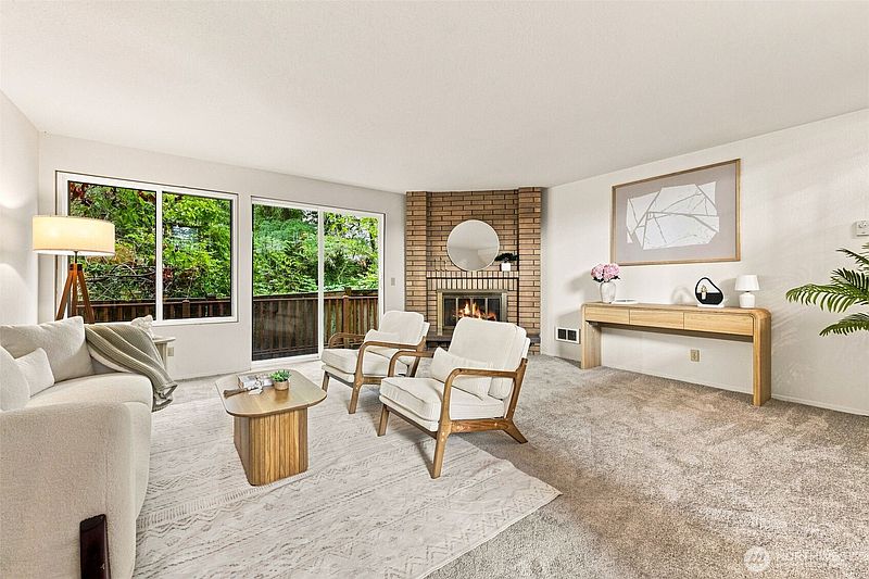 5th image of 22906 Edmonds Way #7