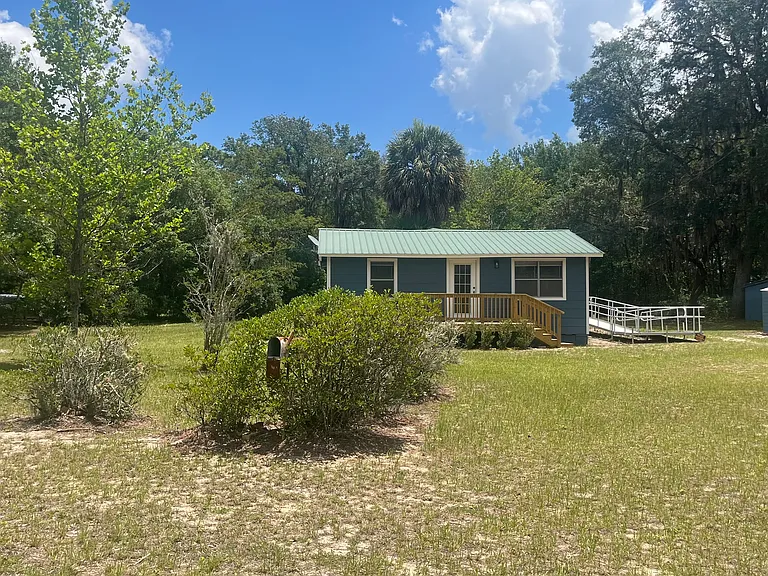 148 Willis Rd — Photo 1