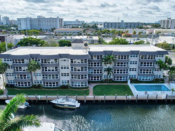 2nd image of 3111 NE 51st Street #206C