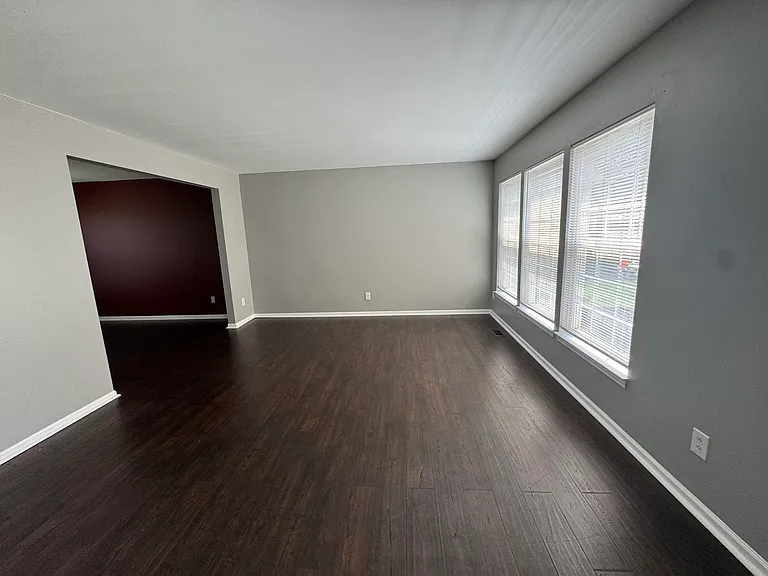 4677 NE Clover Rd — Photo 11