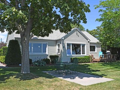 1105 Bay Dr, Tawas City, MI, 48763