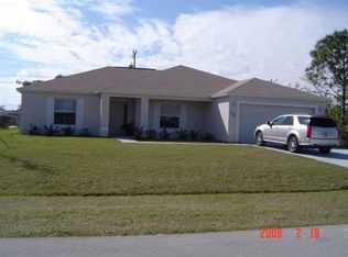 482 SW Dauphin Ave, Port Saint Lucie, FL 34953