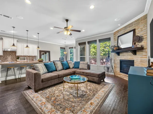13611 Cobblestone Dr, Farmers Branch, TX 75244