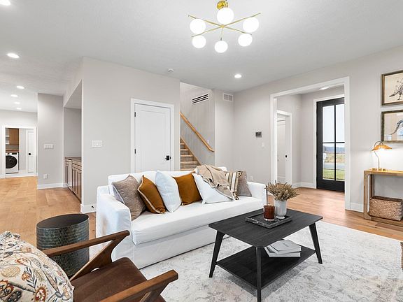 5th image of 857 Ravenstone Dr