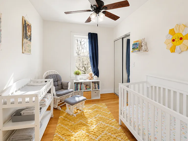 28 Cornwall St #3 — Photo 3