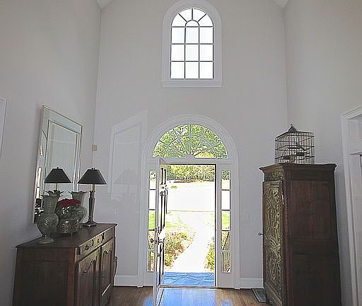 4th image of 1004 Capstone Ct