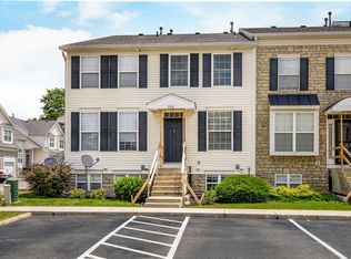 396 Oxford Oak Dr, Blacklick, OH 43004
