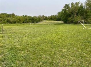 Greenfield St NE, Cedar Rapids, IA 52402