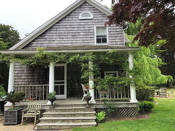 2nd image of 86 Woods Ln