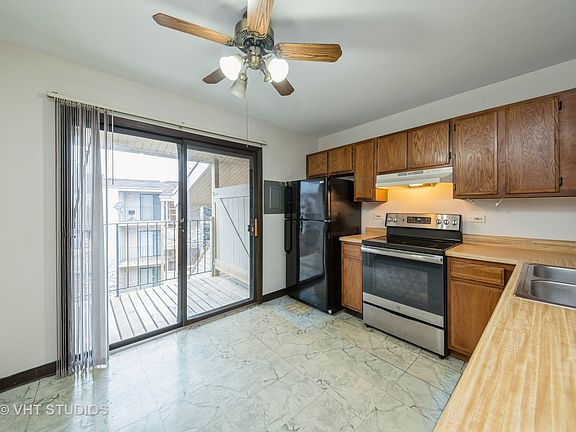 4th image of 164 Waters Edge Dr #302