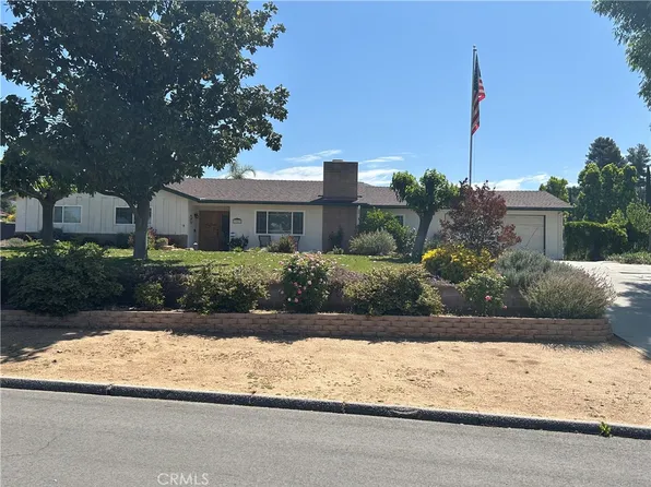 1041 Holmes St, Calimesa, CA 92320