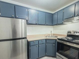 101 Benton St, Hartford, CT 06114