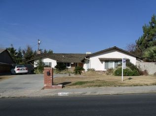 3324 Christmas Tree Ln, Bakersfield, CA 93306