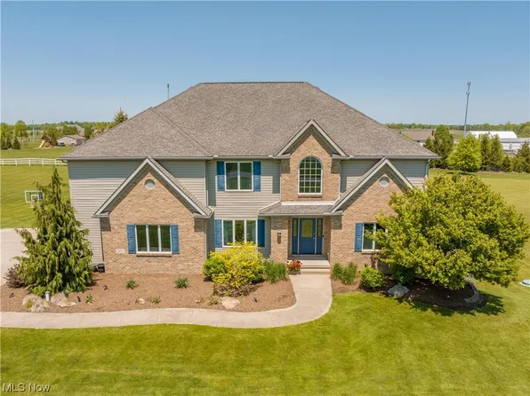 1617 Charolais St NW, Uniontown, OH 44685