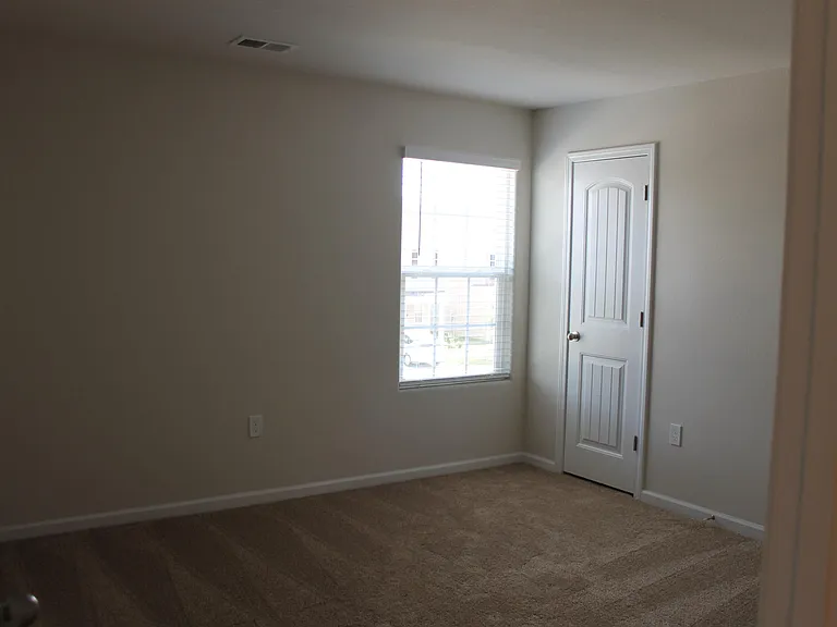 9201 Creedmore Hills Dr — Photo 10