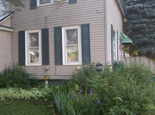 56 S Court St, Lapeer, MI