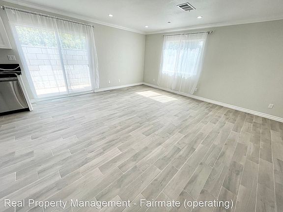 5th image of 15745 Hayland St #10502717