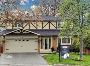 16 McFarlane Ct, Whitby, ON L1N 5T8
