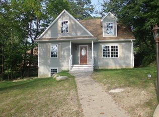 10 Rochelle Rd, Carmel, NY 10512