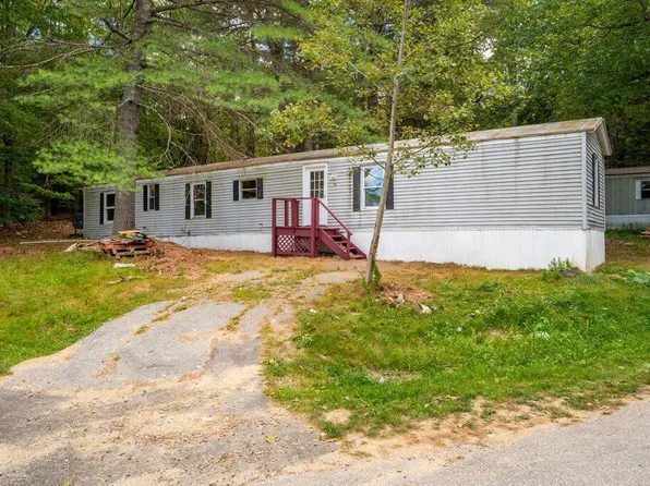 26 Squire Court, Winthrop, ME 04364