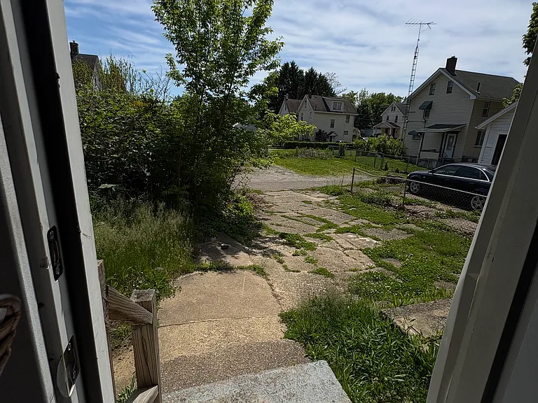2306 6th St SW — Photo 13