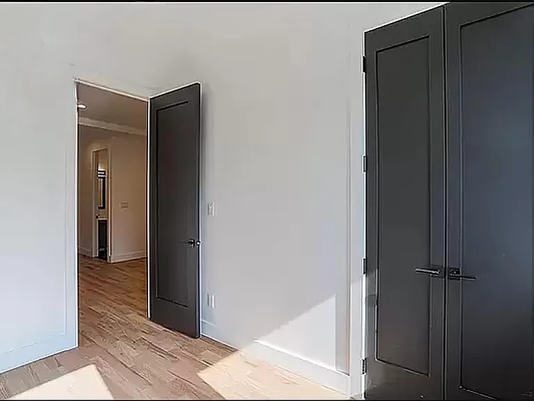 1626 Brooklyn Ave #2H — Photo 3