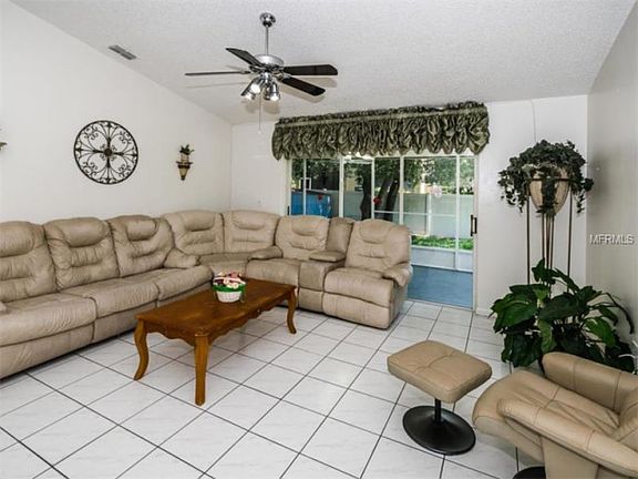 3rd image of 2504 Countryside Pines Dr