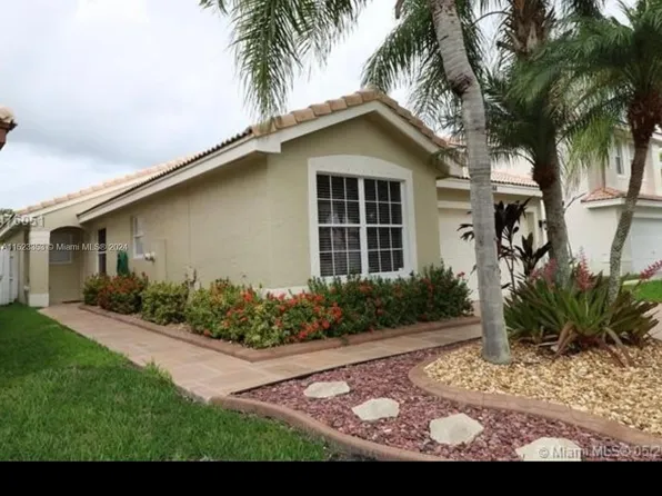2444 SW 177th Ter, Miramar, FL 33029