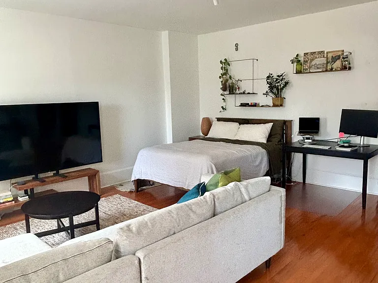 225 Brown St #2 — Photo 5