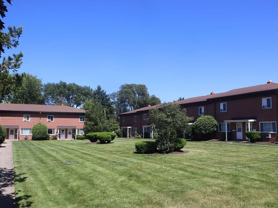 Wickliffe Gardens