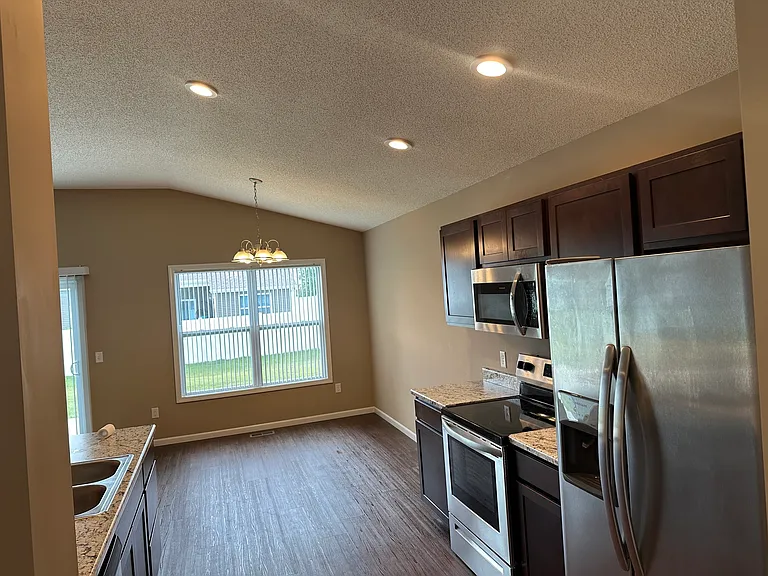 7671 Lila Way — Photo 6