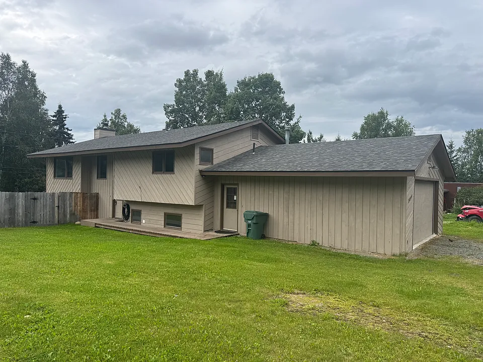 19344 Dogwood Rd