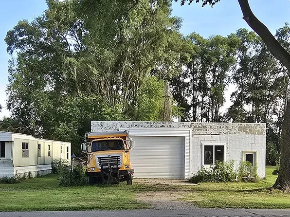 5971 Bay City Forestville Rd, Akron, MI 48701