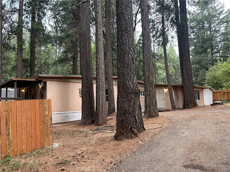 14745 Del Oro Dr — Photo 3