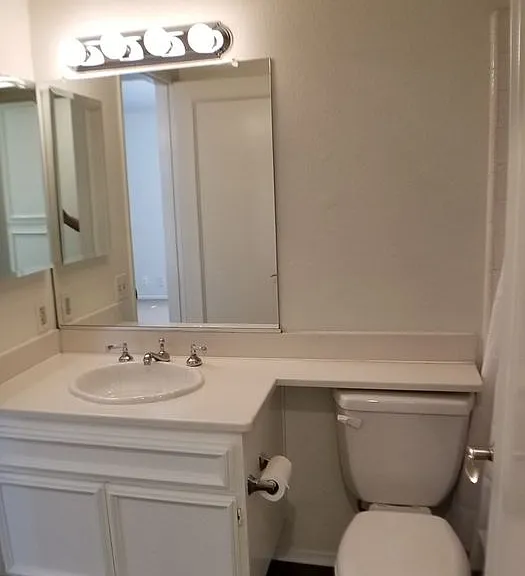 112 Corsica Dr — Photo 25